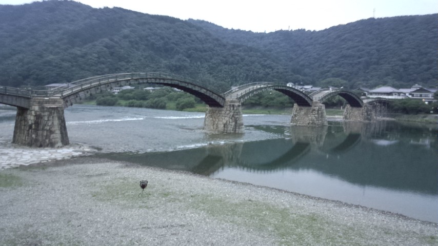 岩国城に錦帯橋